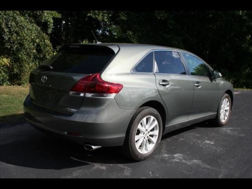 Photo Image Gallery & Touchup Paint: Toyota Venza in Cypress Pearl   (6T7)  YEARS: 2013-2014