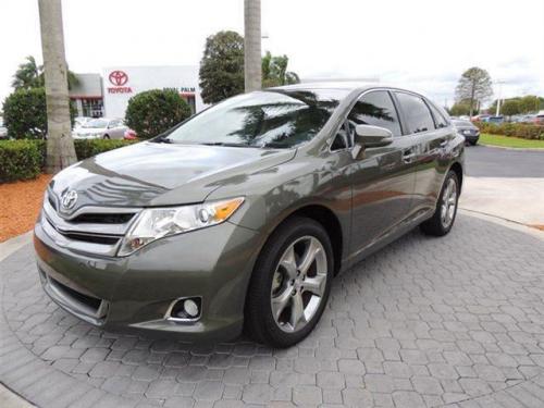 Photo Image Gallery & Touchup Paint: Toyota Venza in Cypress Pearl   (6T7)  YEARS: 2013-2014