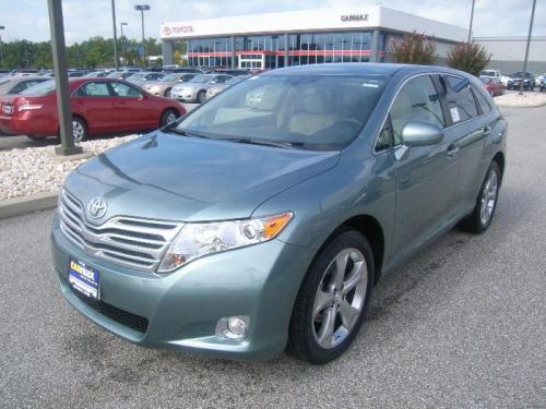 Photo Image Gallery & Touchup Paint: Toyota Venza in Aloe Green Metallic  (776)  YEARS: 2009-2012