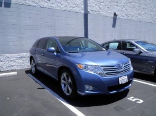 Photo Image Gallery & Touchup Paint: Toyota Venza in Tropical Sea Metallic  (8U6)  YEARS: 2009-2012