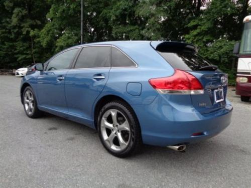 Photo Image Gallery & Touchup Paint: Toyota Venza in Tropical Sea Metallic  (8U6)  YEARS: 2009-2012