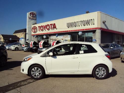Photo Image Gallery & Touchup Paint: Toyota Yaris in Super White   (040)  YEARS: 2012-2017