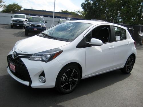 Photo Image Gallery & Touchup Paint: Toyota Yaris in Super White   (040)  YEARS: 2012-2017