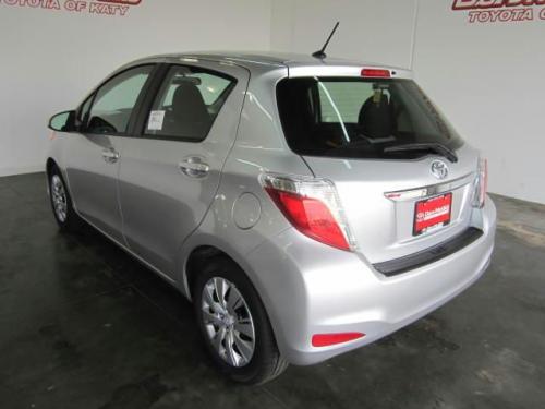 Photo Image Gallery & Touchup Paint: Toyota Yaris in Classic Silver Metallic  (1F7)  YEARS: 2012-2017