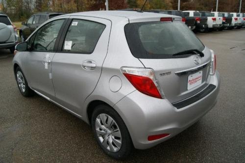 Photo Image Gallery & Touchup Paint: Toyota Yaris in Classic Silver Metallic  (1F7)  YEARS: 2012-2017