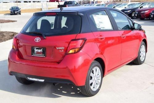 Photo Image Gallery & Touchup Paint: Toyota Yaris in Blacksand On Barcelonared  (2NU)  YEARS: 2016-2017