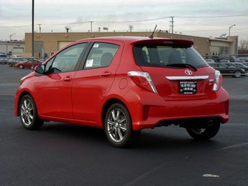 Photo Image Gallery & Touchup Paint: Toyota Yaris in Absolutely Red   (3P0)  YEARS: 2012-2016