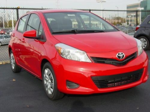 Photo Image Gallery & Touchup Paint: Toyota Yaris in Absolutely Red   (3P0)  YEARS: 2012-2016