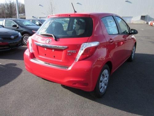 Photo Image Gallery & Touchup Paint: Toyota Yaris in Absolutely Red   (3P0)  YEARS: 2012-2016