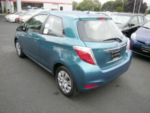 Photo Image Gallery & Touchup Paint: Toyota Yaris in Lagoon Blue Mica  (788)  YEARS: 2012-2014