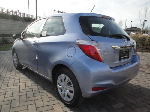 Photo Image Gallery & Touchup Paint: Toyota Yaris in Wave Line Pearl  (8S7)  YEARS: 2012-2014