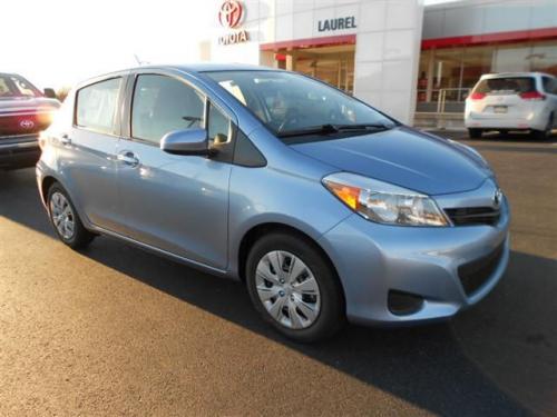Photo Image Gallery & Touchup Paint: Toyota Yaris in Wave Line Pearl  (8S7)  YEARS: 2012-2014