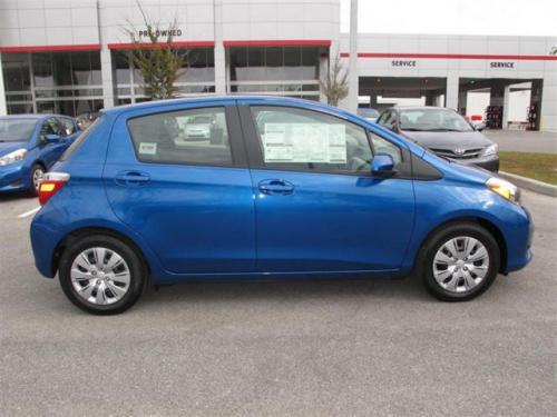 Photo Image Gallery & Touchup Paint: Toyota Yaris in Blazing Blue Pearl  (8T0)  YEARS: 2012-2014