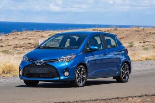 toyota yaris Photo Example of Paint Code 8T7