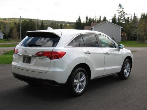 Photo of a 2018 Acura RDX in White Diamond Pearl (paint color code NH603P)