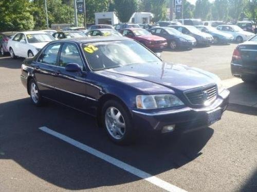 Photo of a 2002 Acura RL in Indigo Blue Pearl (paint color code B502P)