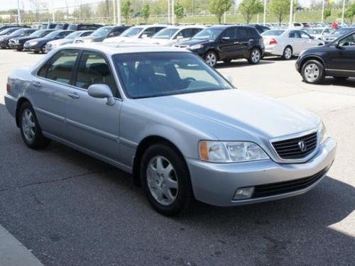 Photo of a 2001-2004 Acura RL in Satin Silver Metallic (paint color code NH623M