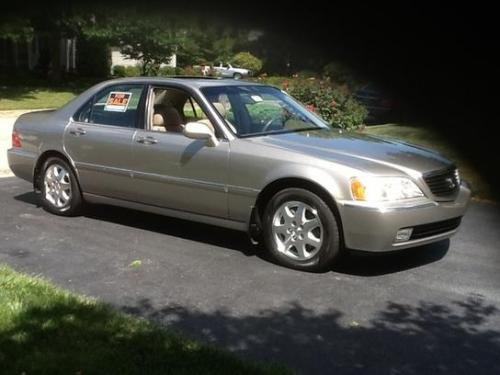 Photo of a 2002 Acura RL in Shoreline Mist Metallic (paint color code YR528M)