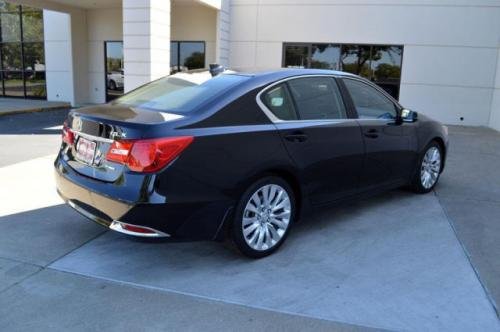 Photo of a 2014-2017 Acura RLX in Crystal Black Pearl (paint color code NH731P)