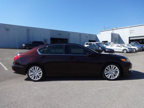 Photo of a 2014-2017 Acura RLX in Pomegranate Pearl (paint color code R540P)