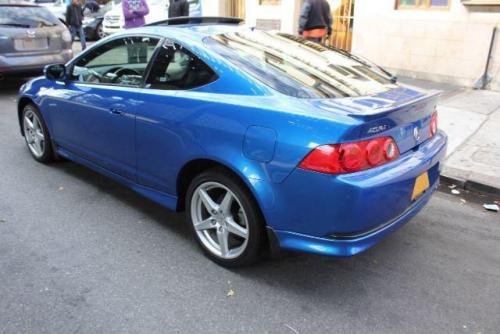 Photo of a 2005-2006 Acura RSX in Vivid Blue Pearl (paint color code B520P)