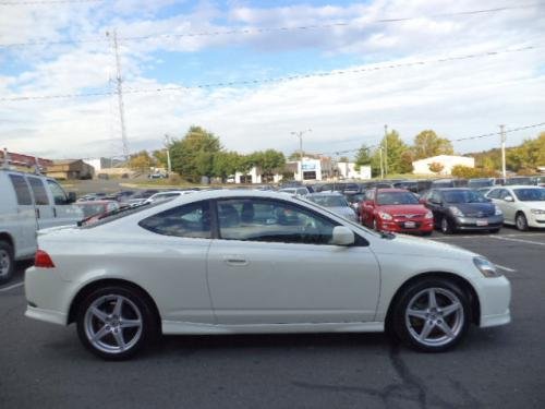 Photo of a 2004 Acura RSX in Premium White Pearl (paint color code NH624P)