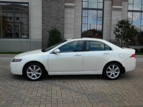 Photo of a 2004 Acura TSX in Premium White Pearl (paint color code NH624P)