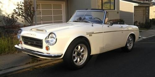 Photo of a 1967-1970 Datsun Sports in Off White (paint color code 655)