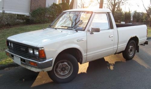 Photo of a 1980-1983 Datsun Truck in Alpine White (paint color code 805)
