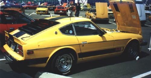 Photo of a 1977 Datsun Z in Bright Sunburst Yellow (paint color code 411)