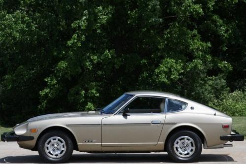 Photo of a 1977-1978 Datsun Z in Beige Metallic (paint color code 517)