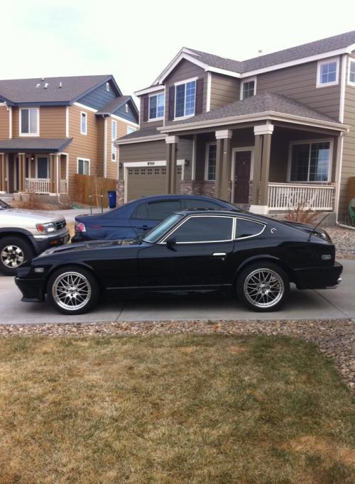 Photo of a 1978 Datsun Z in Black Pearl Metallic (paint color code 638)