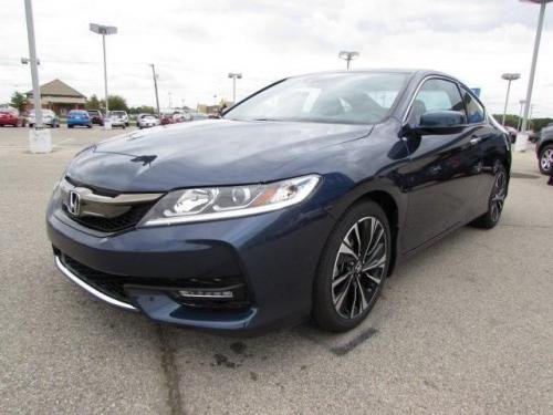 Photo of a 2016-2017 Honda Accord in Deep Blue Opal Metallic (paint color code B615M)