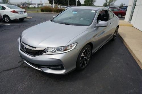 Photo of a 2016 Honda Accord in Lunar Silver Metallic (paint color code NH830M