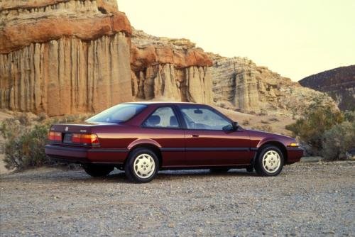 Photo of a 1988-1989 Honda Accord in Chateau Red Metallic (paint color code R61M)