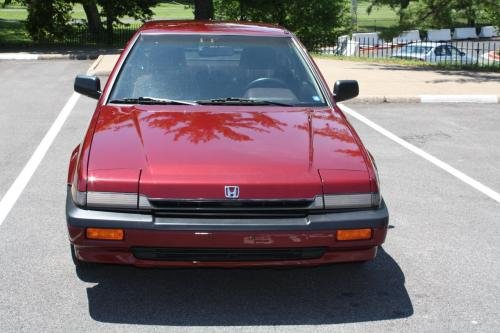 Photo of a 1988-1989 Honda Accord in Chateau Red Metallic (paint color code R61M)