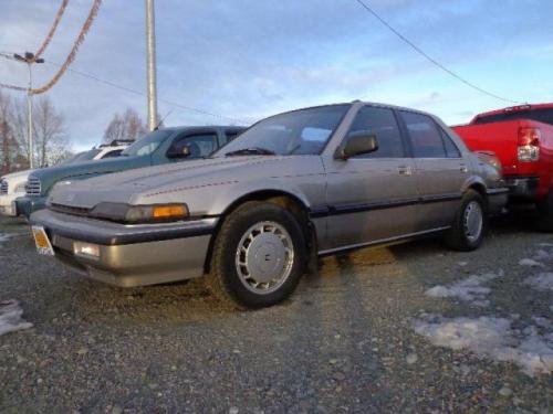 Photo of a 1988 Honda Accord in Laguna Gold Metallic (paint color code YR87M)