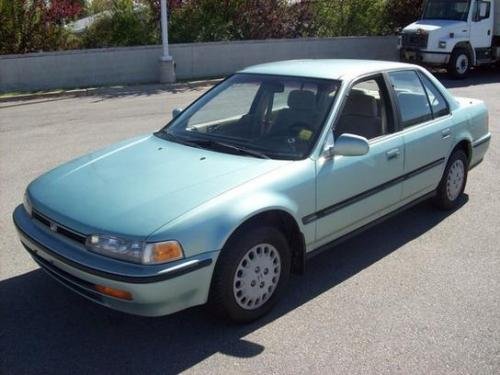 Photo of a 1992 Honda Accord in Opal Green Metallic (paint color code G73M)