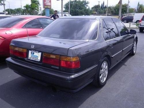 Photo of a 1990-1991 Honda Accord in Charcoal Granite Metallic (paint color code NH531M