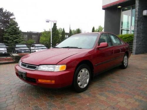 Photo of a 1994-1997 Honda Accord in Bordeaux Red Pearl (paint color code R78P)