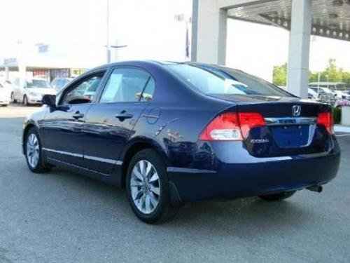 Photo of a 2009 Honda Civic in Royal Blue Pearl (paint color code B536P)