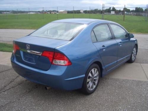 Photo of a 2006-2011 Honda Civic in Atomic Blue Metallic (paint color code B537M)