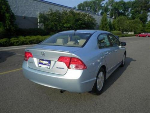 Photo of a 2007 Honda Civic in Opal Silver Blue Metallic (paint color code BG51M)