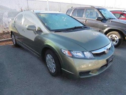 Photo of a 2007-2009 Honda Civic in Green Tea Metallic (paint color code G526M)