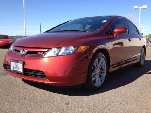 Photo of a 2006-2008 Honda Civic in Habanero Red Pearl (paint color code YR557P)