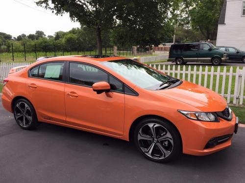 Photo of a 2014-2015 Honda Civic in Orange Fire Pearl (paint color code YR612P