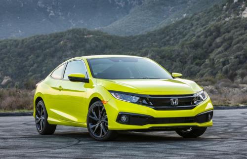 Photo of a 2019 Honda Civic in Tonic Yellow Pearl (paint color code Y78P)