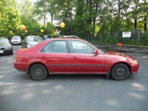 Photo of a 1992-1995 Honda Civic in Torino Red Pearl (paint color code R72P)