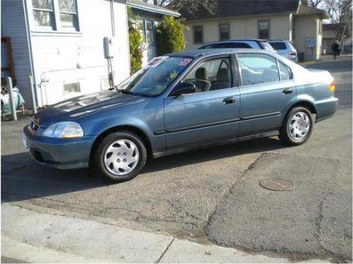 Photo of a 1996-1998 Honda Civic in Cyclone Blue Metallic (paint color code B73M)
