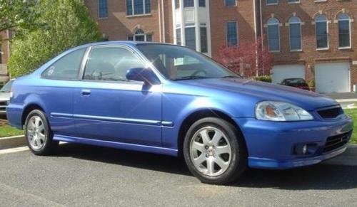 Photo of a 2000 Honda Civic in Electron Blue Pearl (paint color code B95P)